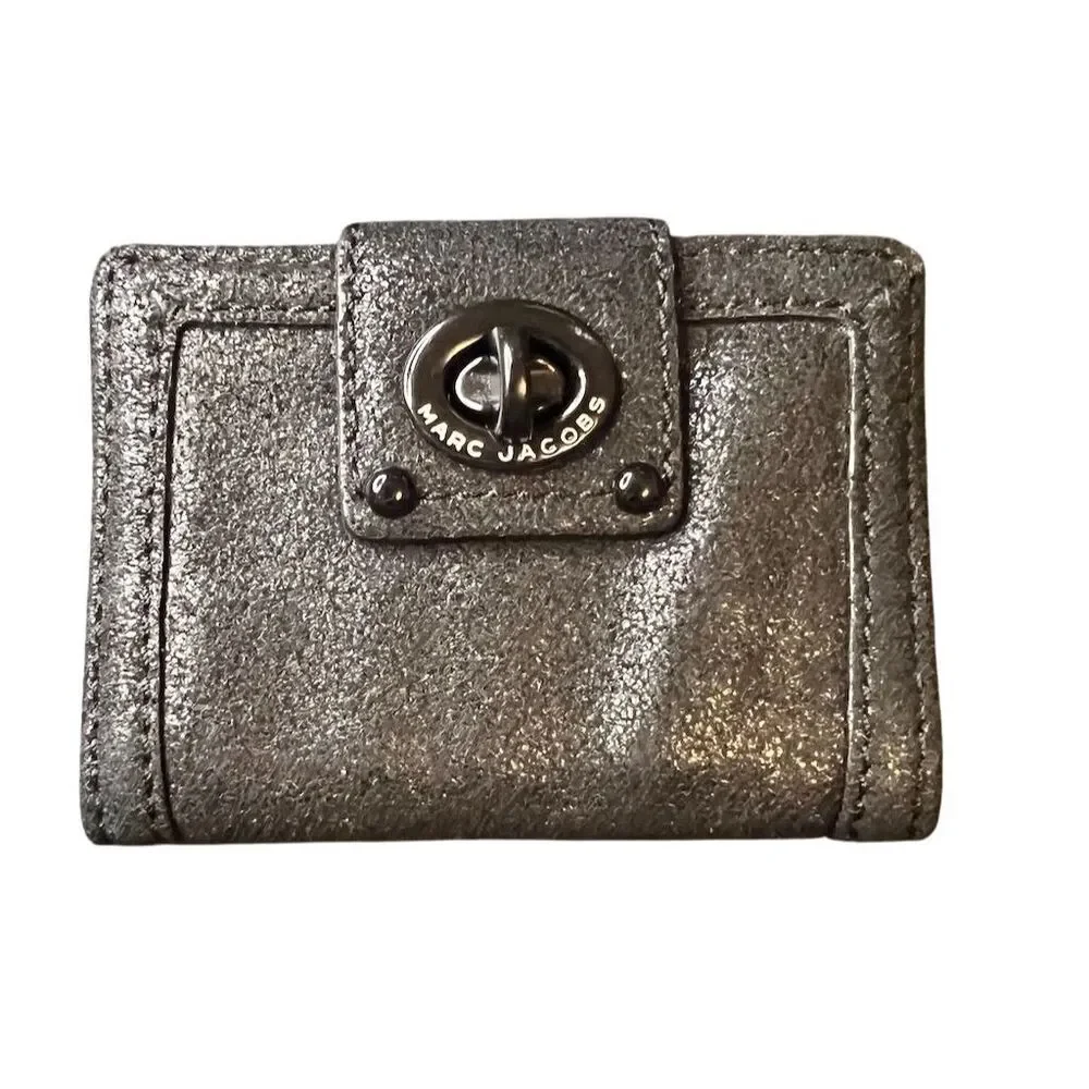 Marc by Marc Jacobs Women's Black Metallic Bifold Wallet Credit Card Slots EUC